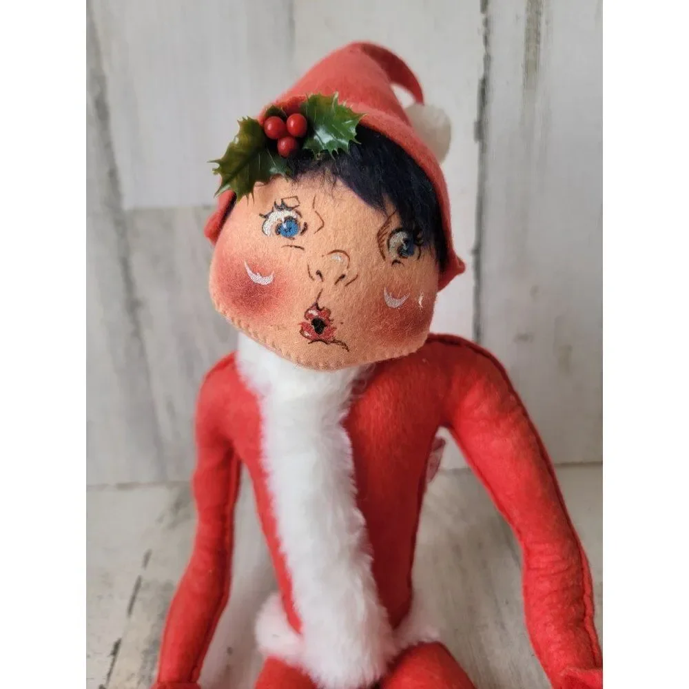 Annalee 1991‎ vintage red Christmas elf mistletoe Xmas